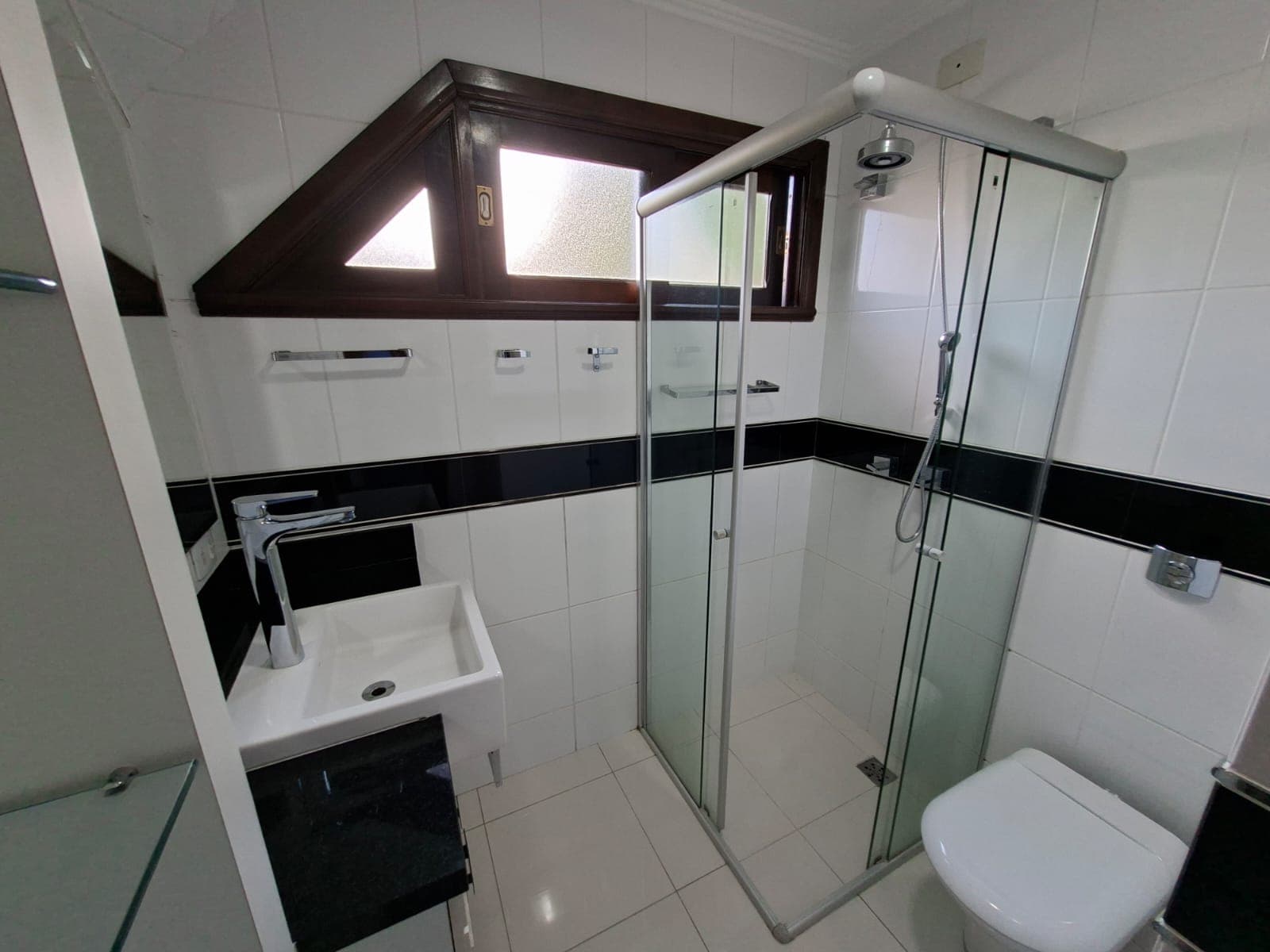 Residência em Santa Felicidade à venda com piscina em condomínio, 3 quartos.  — foto 9