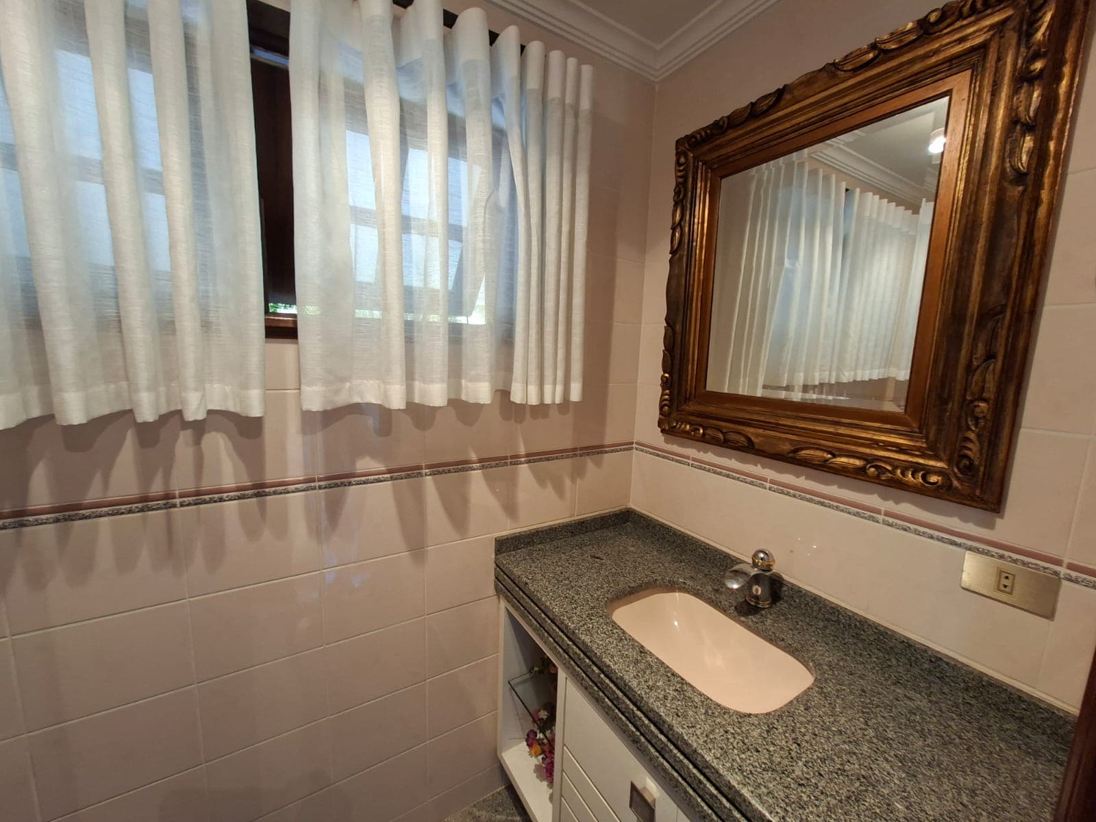 Residência em Santa Felicidade à venda com piscina em condomínio, 3 quartos.  — foto 26