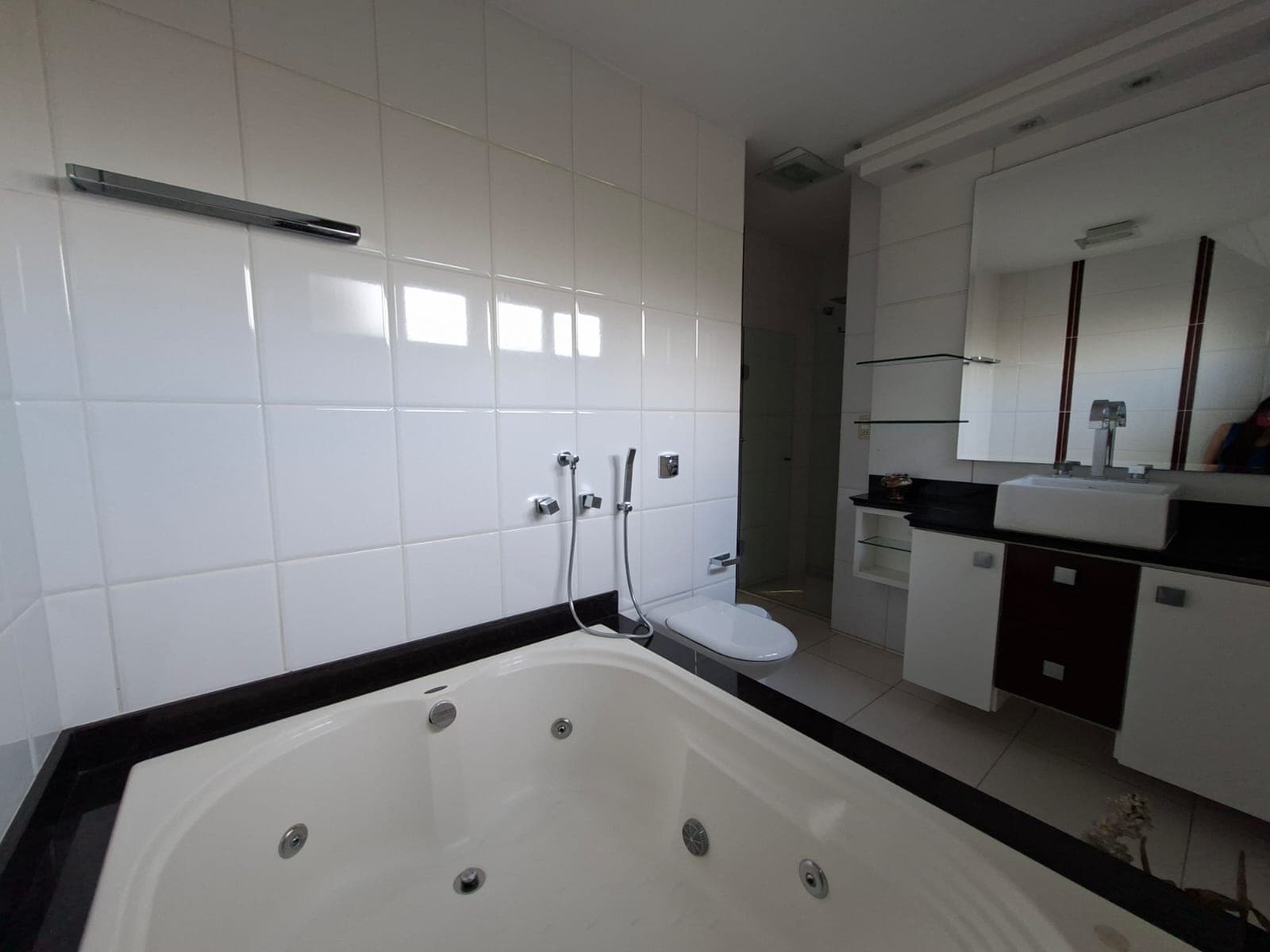 Residência em Santa Felicidade à venda com piscina em condomínio, 3 quartos.  — foto 29