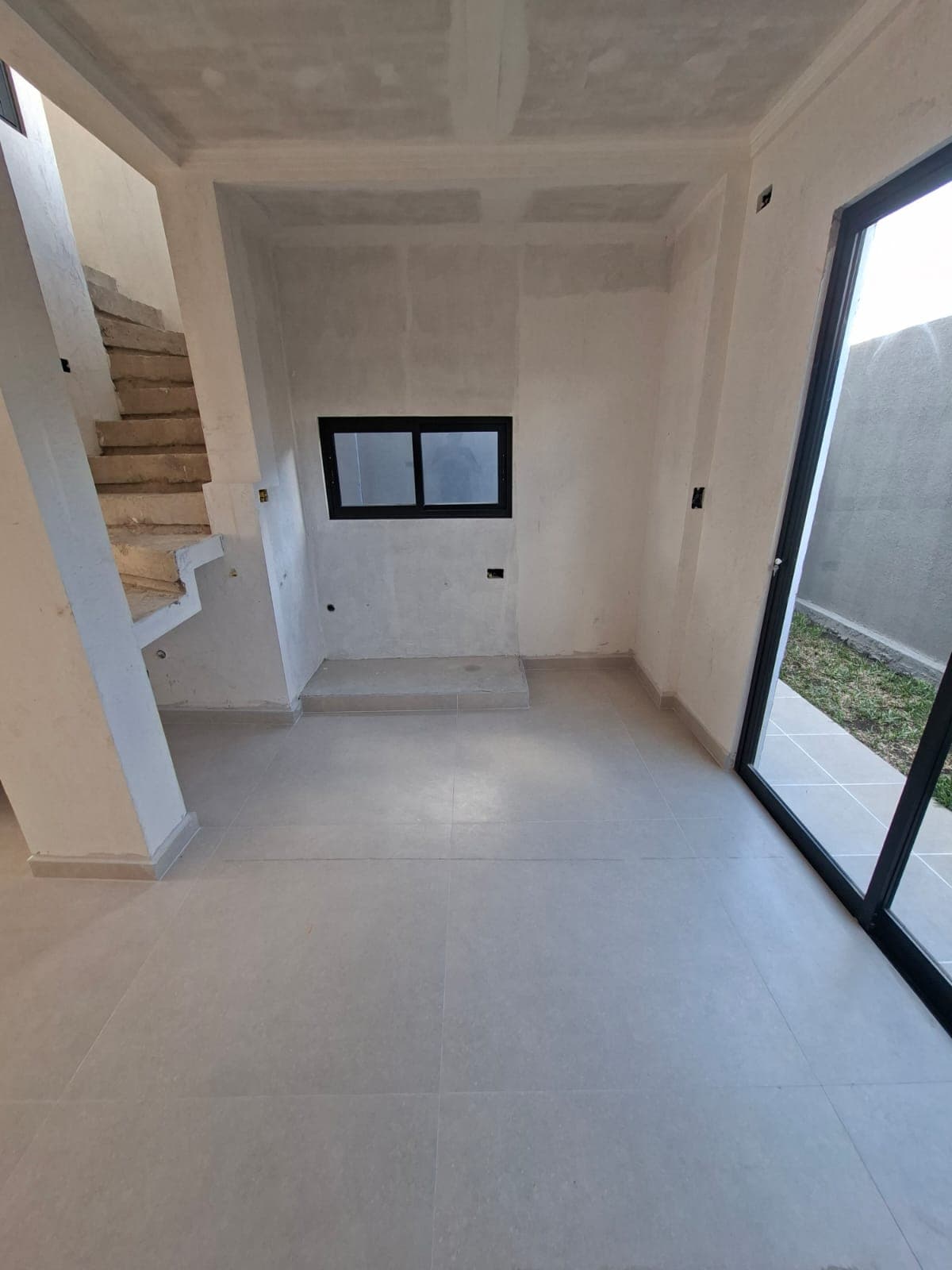 Sobrado, Semimobiliado de Frente para a Rua sem Saída, com 3 Quartos e Terraço Gourmet. — foto 7