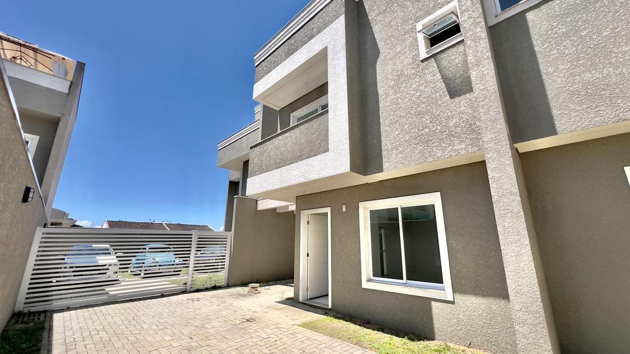 Sobrado Triplex Exclusivo Com Terraço Gourmet e Vista Para a Serra do Mar| 3 Quartos e Suíte — foto 2